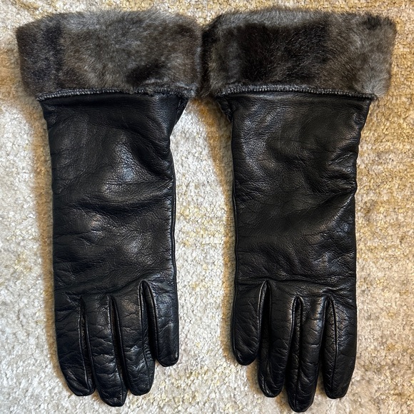 Dolce & Gabbana Black Leather Gloves with Fur Trim - Picture 3 of 3